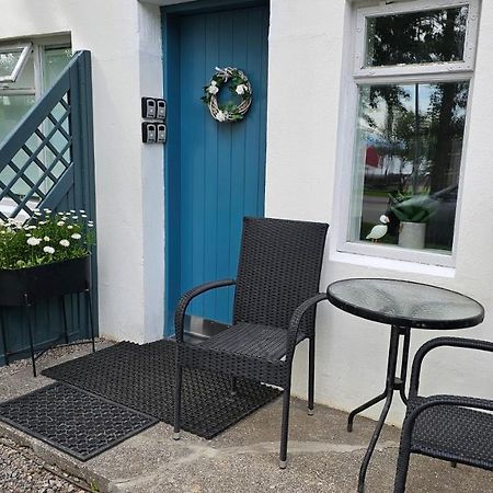 B&B Rooms Husavik 1 Екстер'єр фото
